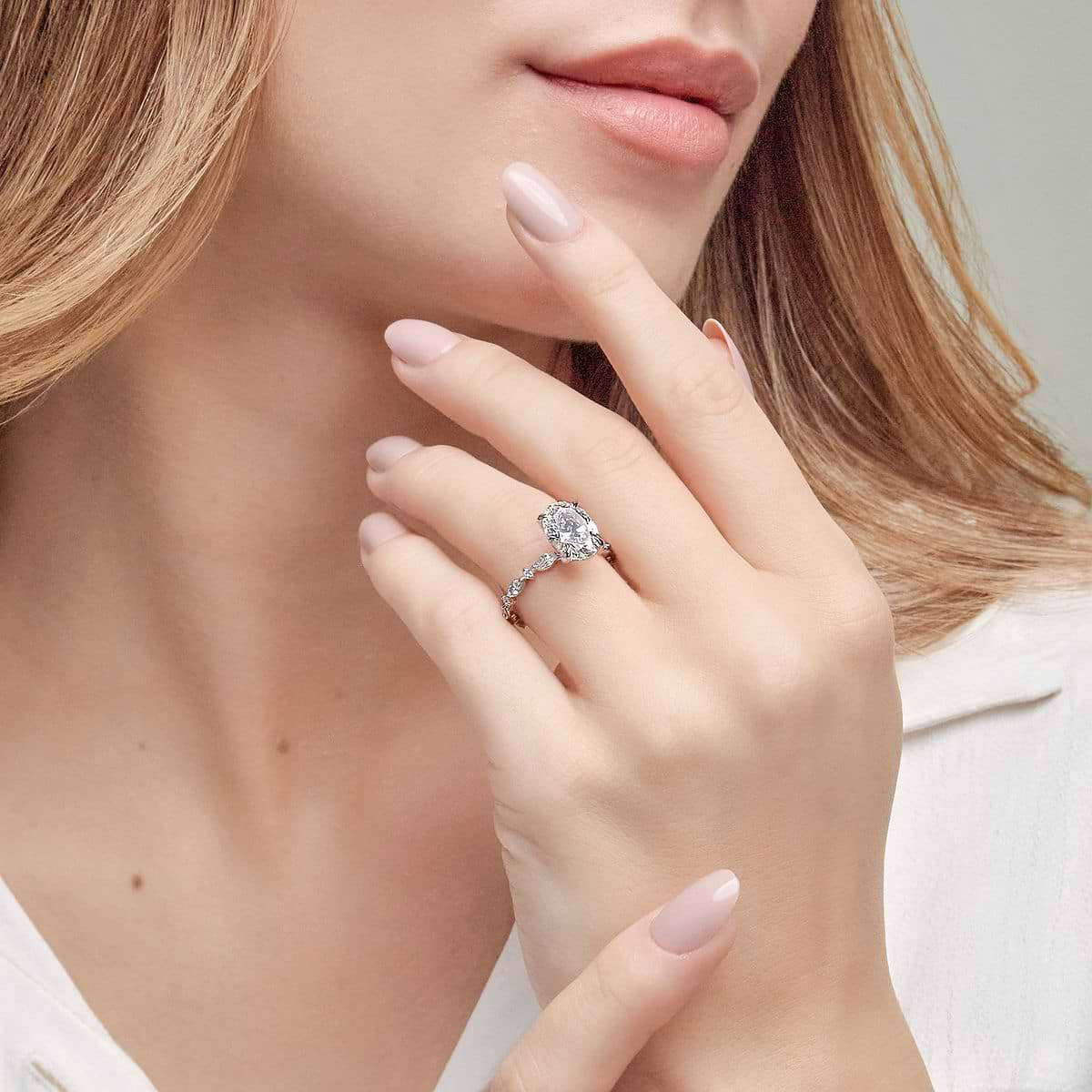 Zariah - Modern Grand Oval Solitaire Ring