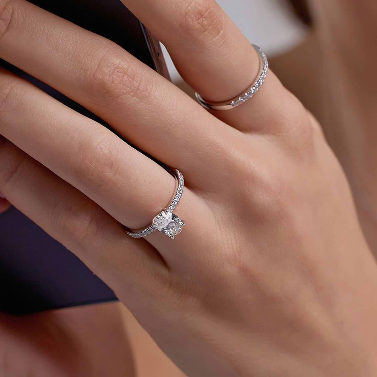 Platina Platinum Oval Cut Solitaire Ring
