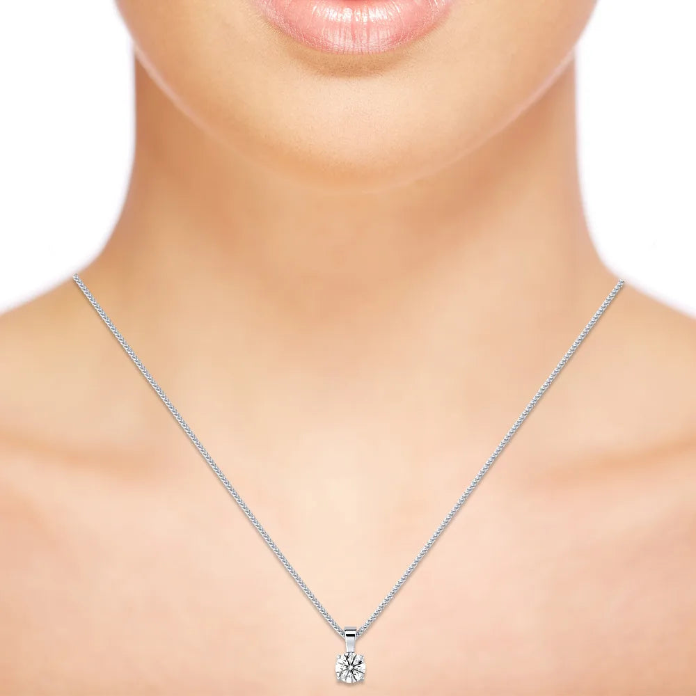 Classic Brilliance E VS1 Lab Grown Diamond Pendant
