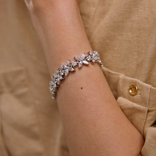 Spark-Arc-Sculptural-Diamond-Bracelet-in-Rose-Gold