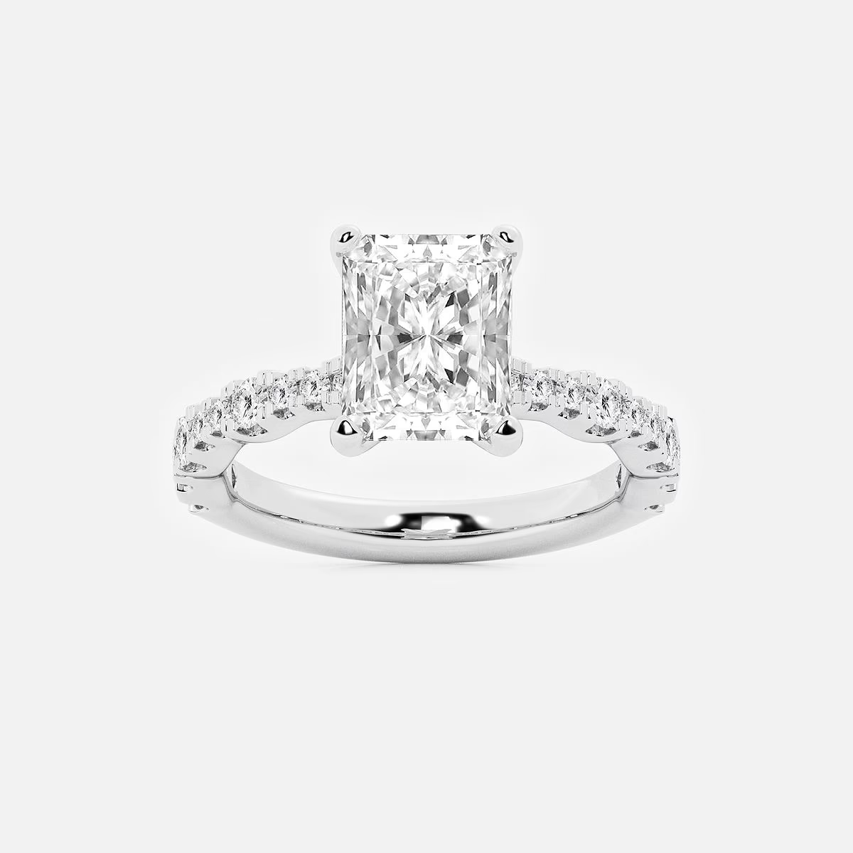 Solène – Radiant Cut Solitaire Diamond Ring