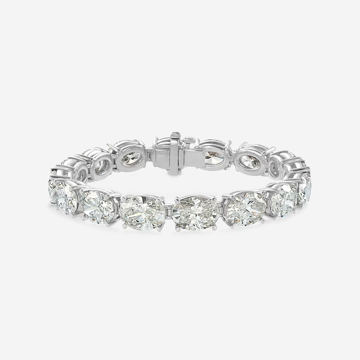 Valencia-High-Jewelry-Bracelet